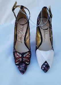 Libby Edelman Pointed Pumps